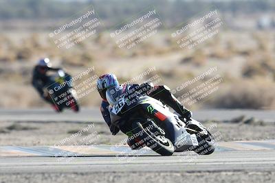 media/Dec-07-2025-CVMA (Sun) [[3e7d2de5dc]]/Race 12- Formula 40 MW and LW/